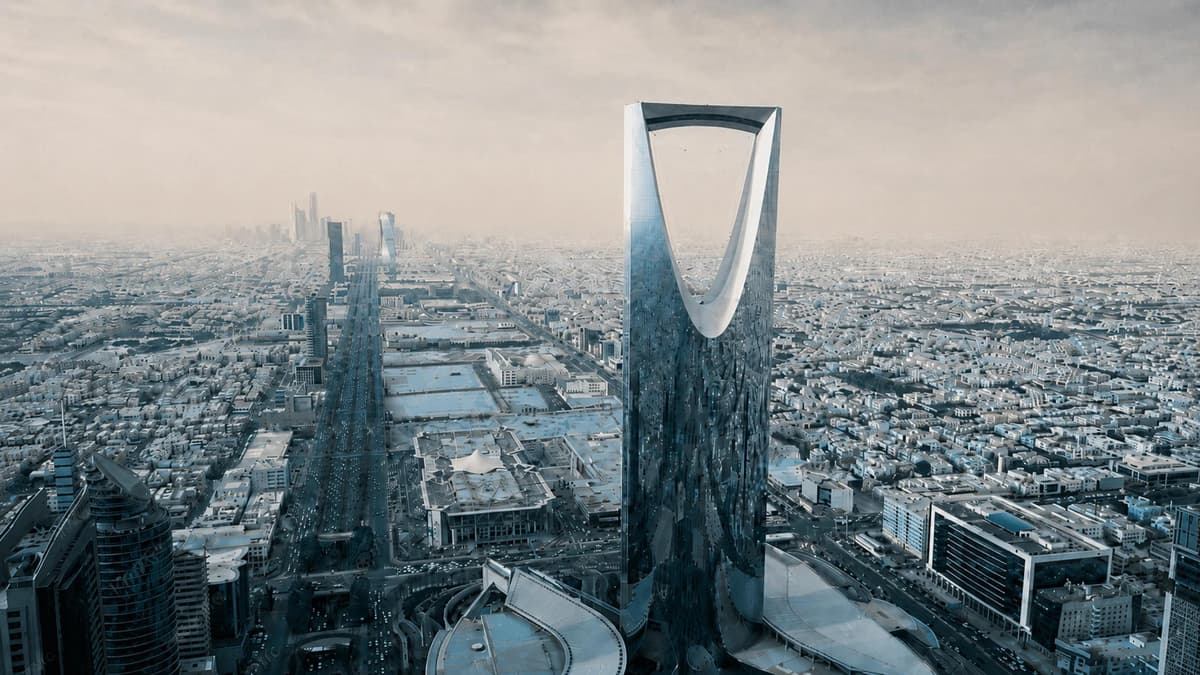 Riyadh now requires approved dust suppressants and on-site air monitoring for construction projects 2,000 m² and above. Here is what contractors need to know to stay compliant in 2026.