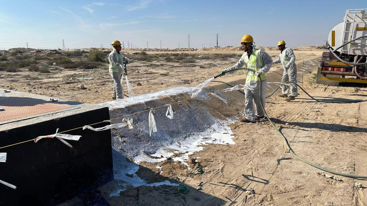 Sand Stabilization in Saudi Arabia for water pipelines, using T-30 polymer to prevent erosion and ensure durability as per Saudi Aramco standards.