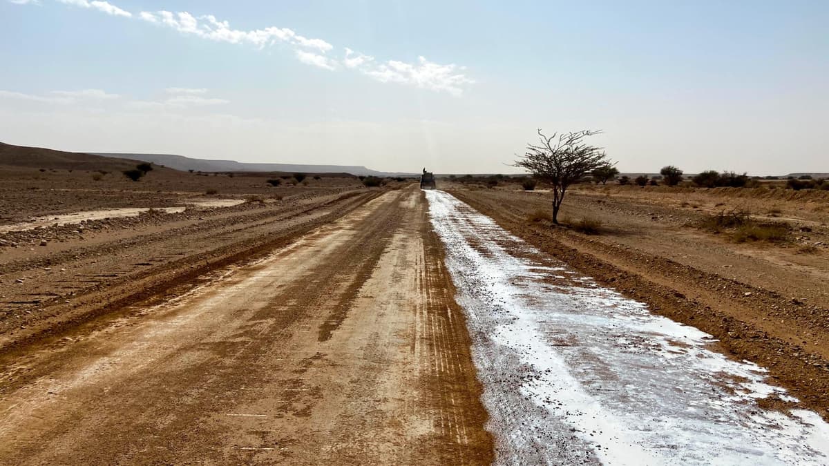 Utilizing T-70 for road construction and stabilization, designed to withstand pneumatic tire pressure. Incorporating polymer technology for 340% CBR road surface improvement.